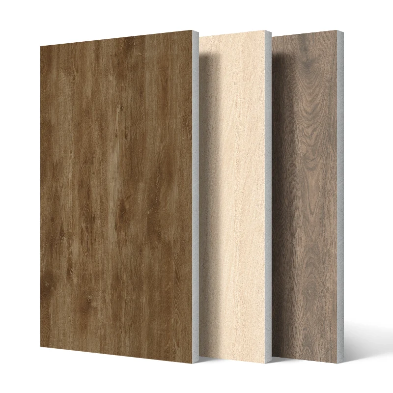 Piastrelle esterne in legno